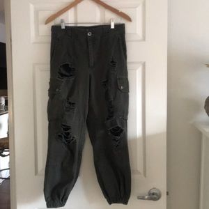 Carmar cargo distressed pant